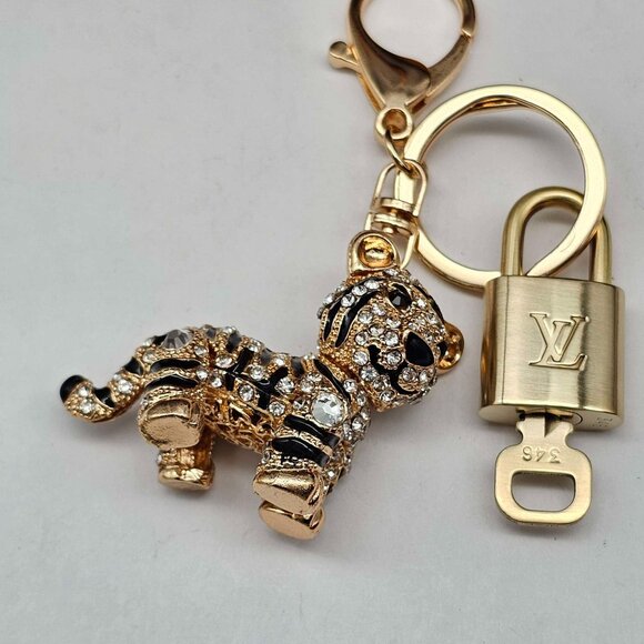 Authentic Louis Vuitton Lock & Key with unbranded Bagcharm, Keycharm, Keychain - Picture 4 of 8
